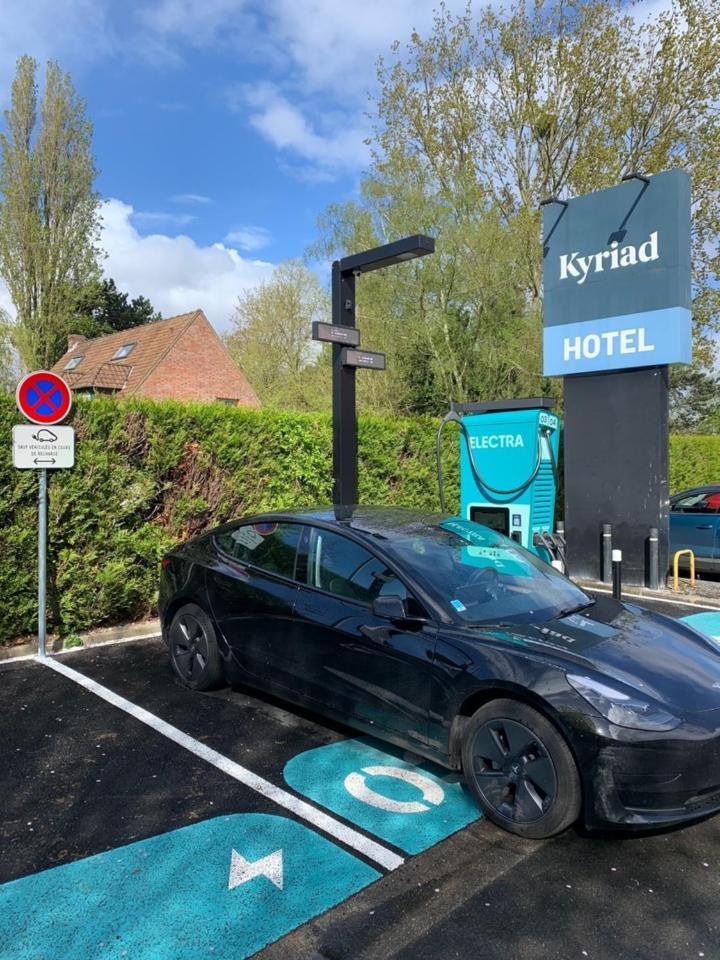 Kyriad Lille - Mons En Baroeul Exterior photo